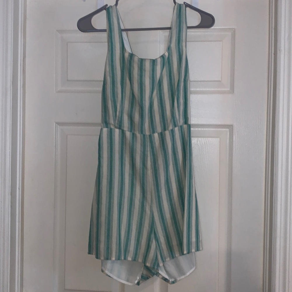 LE LIS ROMPER